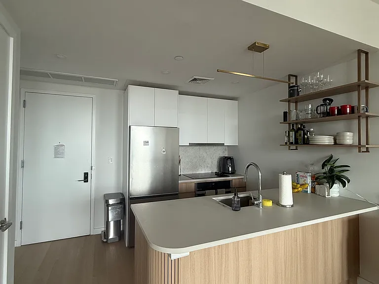 1042 Atlantic Ave #16I — Photo 4