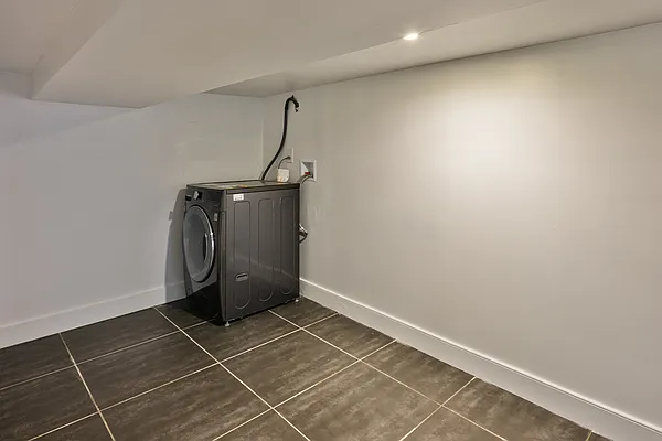 Rented by Compass | media 6