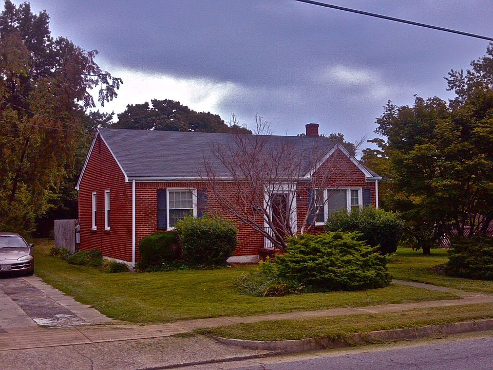 1st image of 3121 Forest Hill Ave NW