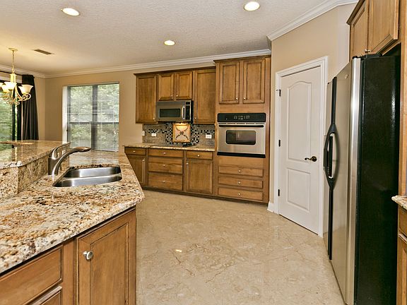 5th image of 13077 Sir Rogers Ct S