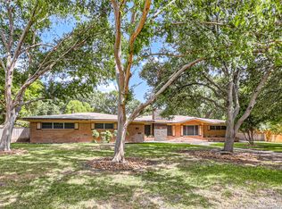 204 Gardenview, Castle Hills, TX 78213