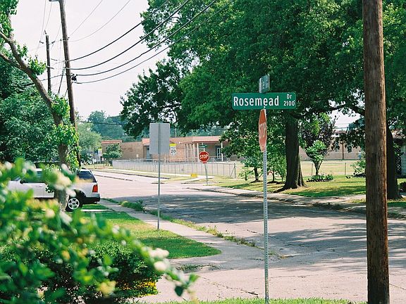 2nd image of 2101 Rosemead Dr