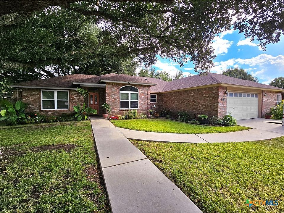 1st image of 215 Parkridge Cir