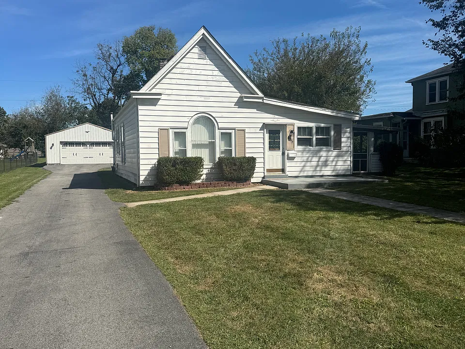 605 Lincoln Blvd