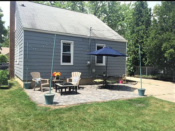 3rd image of 1706 N Alexander Ave