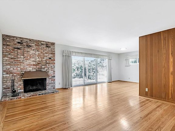 2nd image of 1725 Chitamook Ct