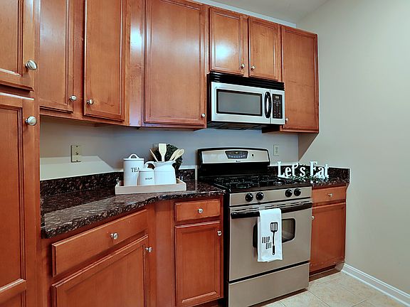 4th image of 2665 Prosperity Ave APT 439