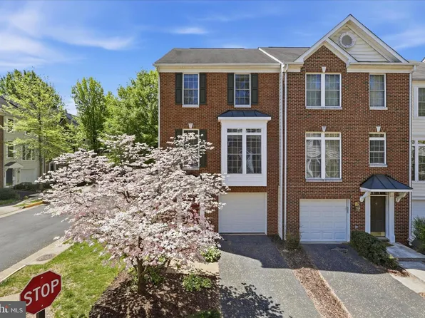 4050 Fairfax Center Hunt Trl, Fairfax, VA 22030