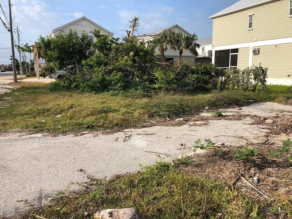 2nd image of 31076 Avenue D