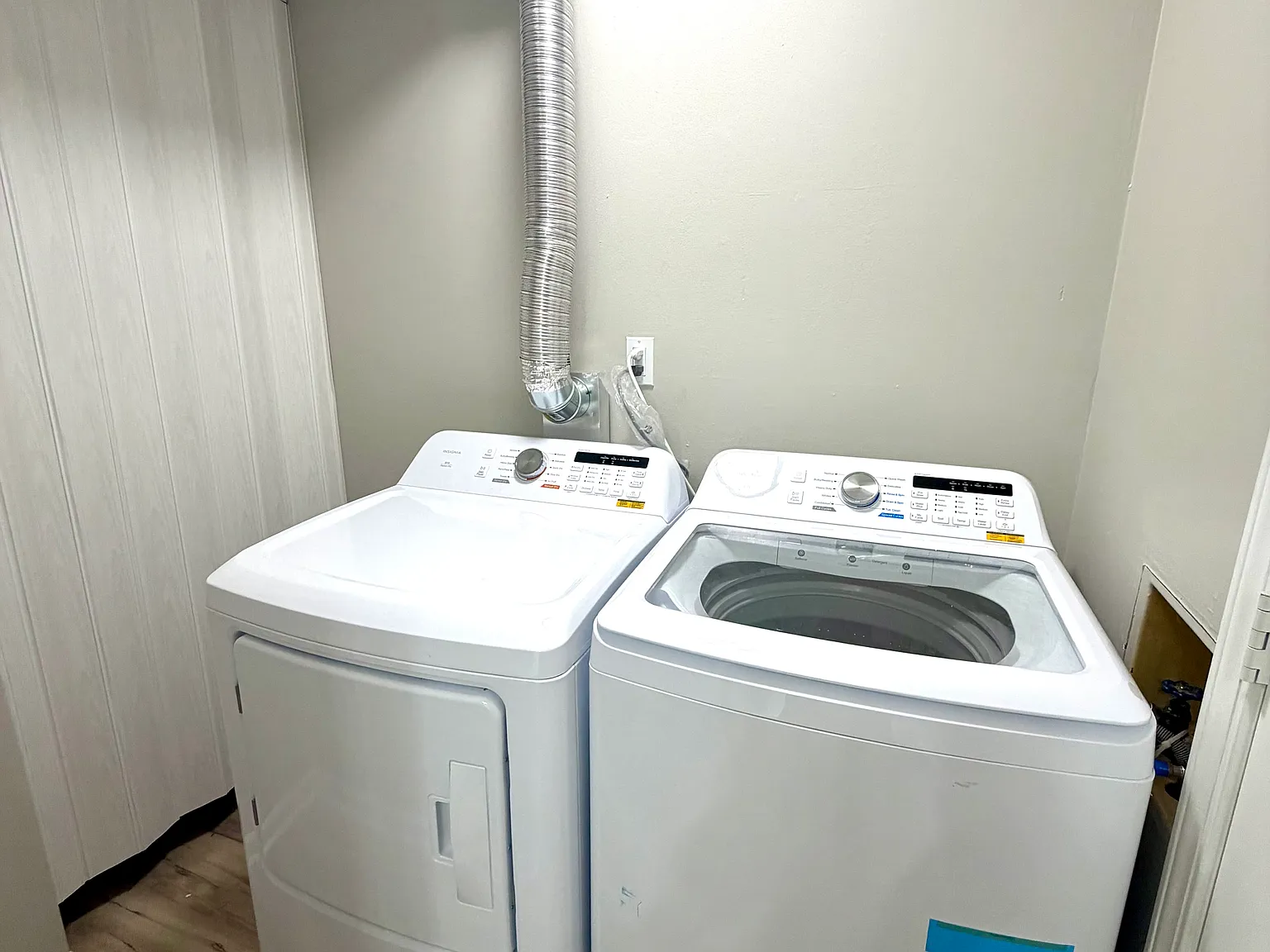 2 bed, 1.5 bath, 924 sqft, $2,400 — Photo 3