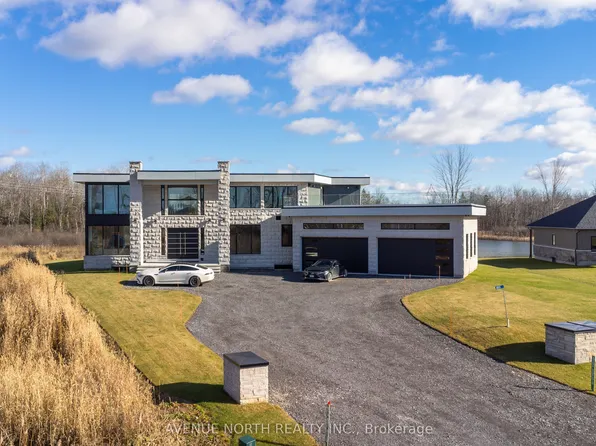 493 Shoreway Dr, Ottawa, ON K4P 0G3