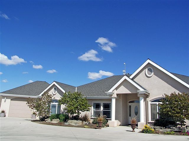 1st image of 5482 Hill Ave
