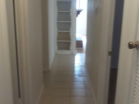 3rd image of 1000 Ashley Dr