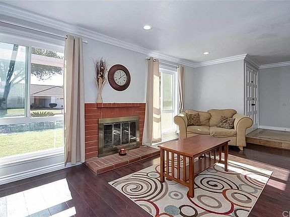 4th image of 2229 W Manly Ave