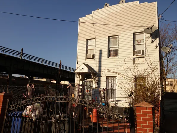 3103 37th Ave, Long Island City, NY 11101