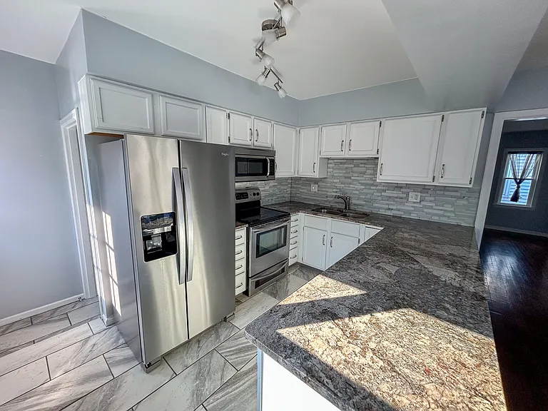 5846 N Keystone Ave — Photo 14