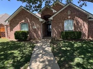 6016 Greenways Dr, Amarillo, TX 79119