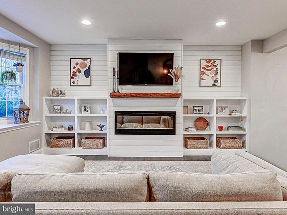 2nd image of 335 Old Trail Rd