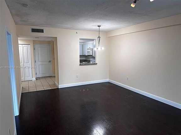 3rd image of 1250 S Miami Ave #1912