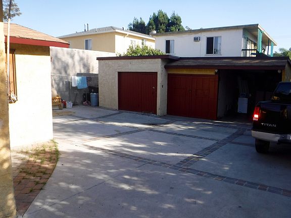 4th image of 900 E Garfield Ave.