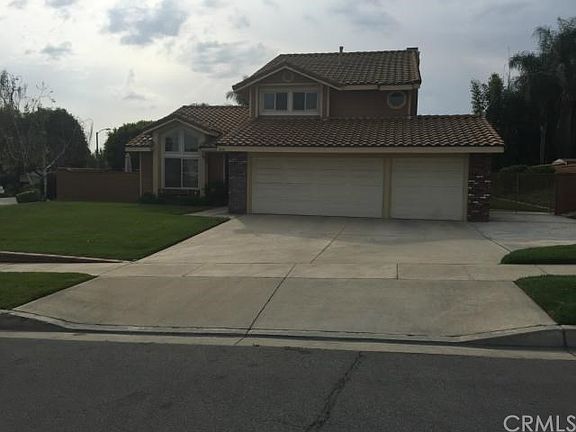 2nd image of 1905 Glenwood Way