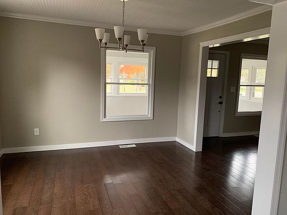 4th image of 1111 East Ave