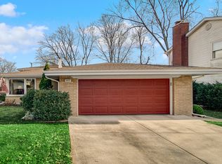 18623 Poplar Ave, Homewood, IL 60430