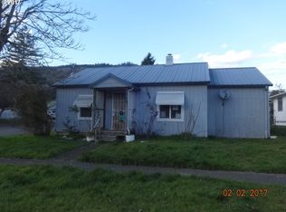 305 NE Broadway St, Myrtle Creek, OR 97457