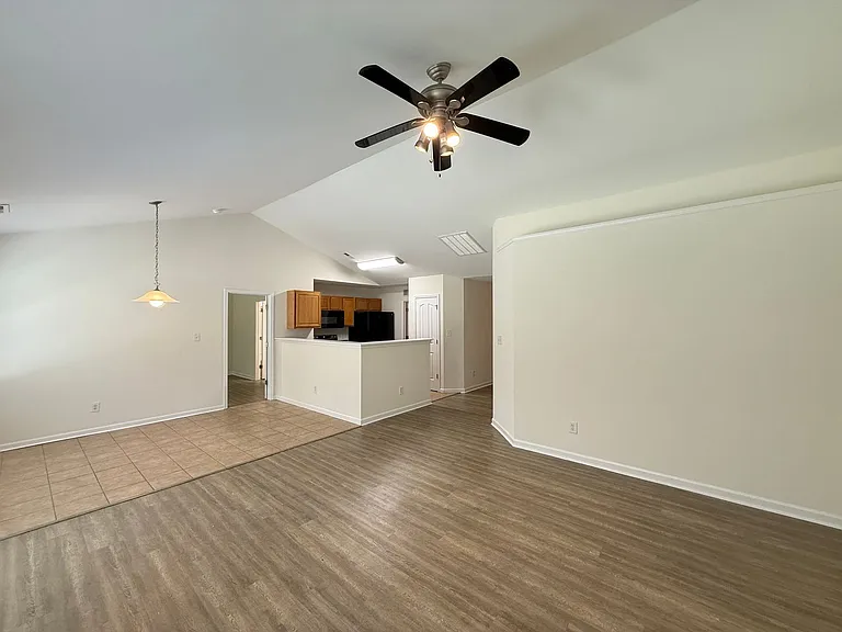 1040 Treble Ct — Photo 8
