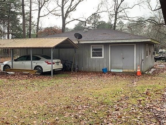5th image of 140 Shady Lane Dr