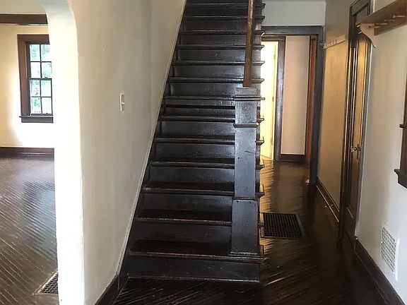 4th image of 718 E Hunter Ave
