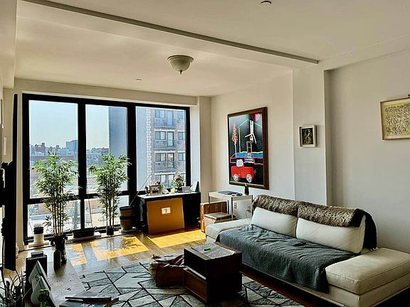 3rd image of 2734 21st St APT 5B