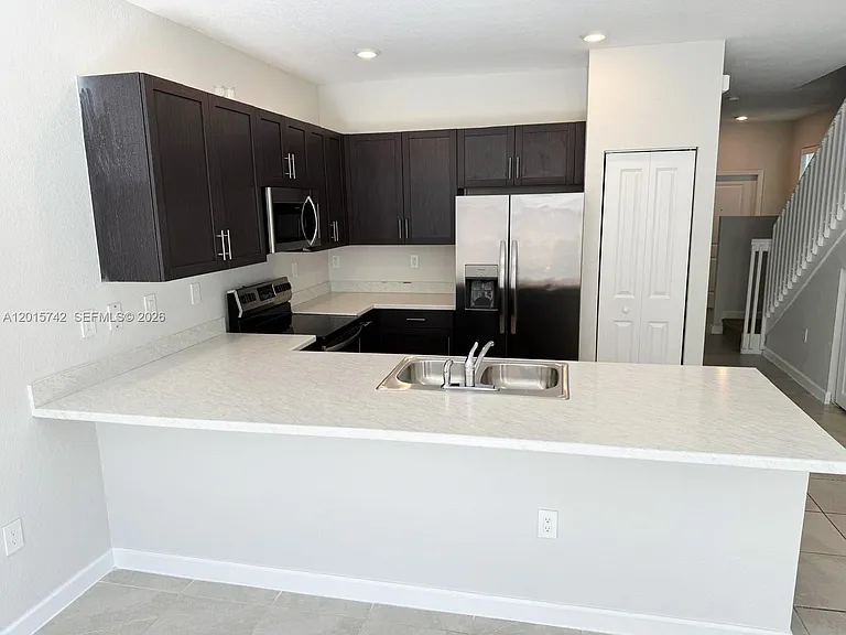 1884 SE 27th Rd #1884 — Photo 5