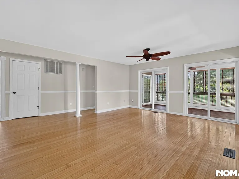 33955 Middleton Cir #2 — Photo 2