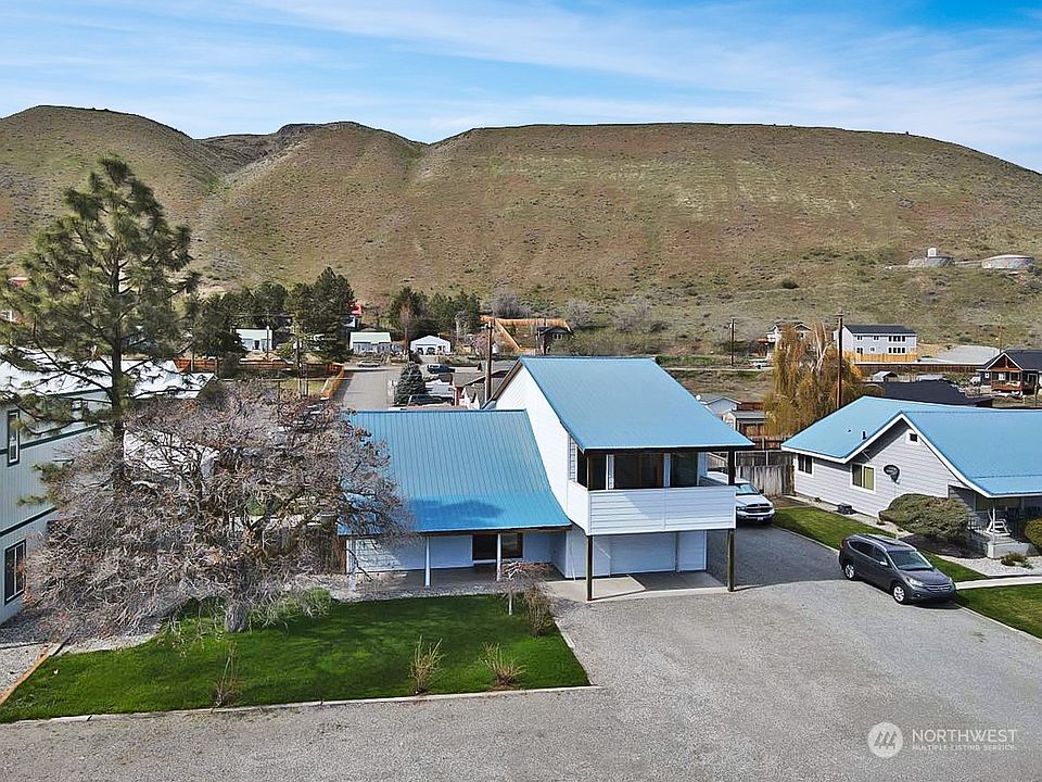 1st image of 146 Warren Avenue W