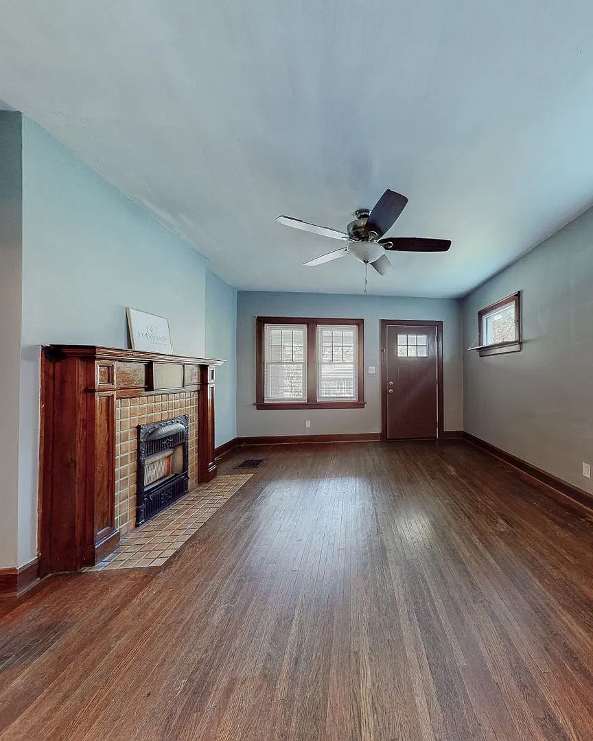 167-169 W California Ave — Photo 3