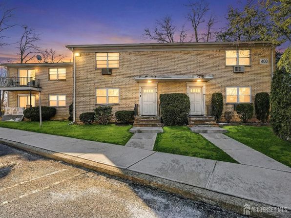 400 Cranbury Rd APT 4