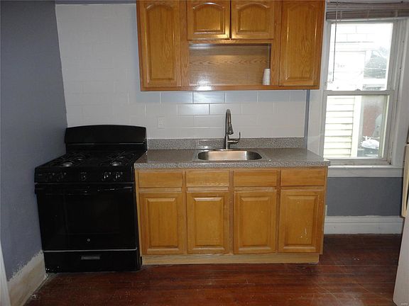 5th image of 5952 Emma Ave