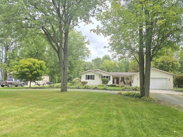 4181 Karla Ct, Midland, MI 48642