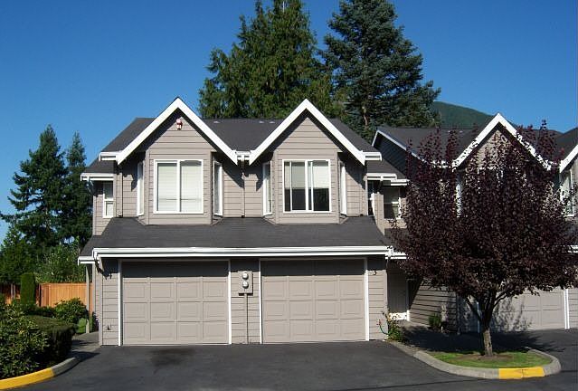 1st image of 321 SE Orchard Dr APT 3