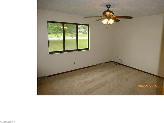 5th image of 7302-5 Oakwood Dr