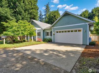 2007 NE Dingley Rd, Bainbridge Island, WA 98110