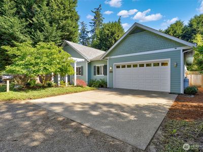 2007 NE Dingley Road, Bainbridge Island, WA, 98110