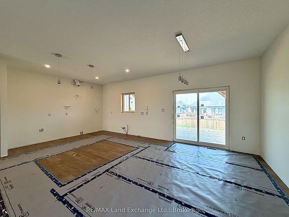 4th image of 457 Northport Dr