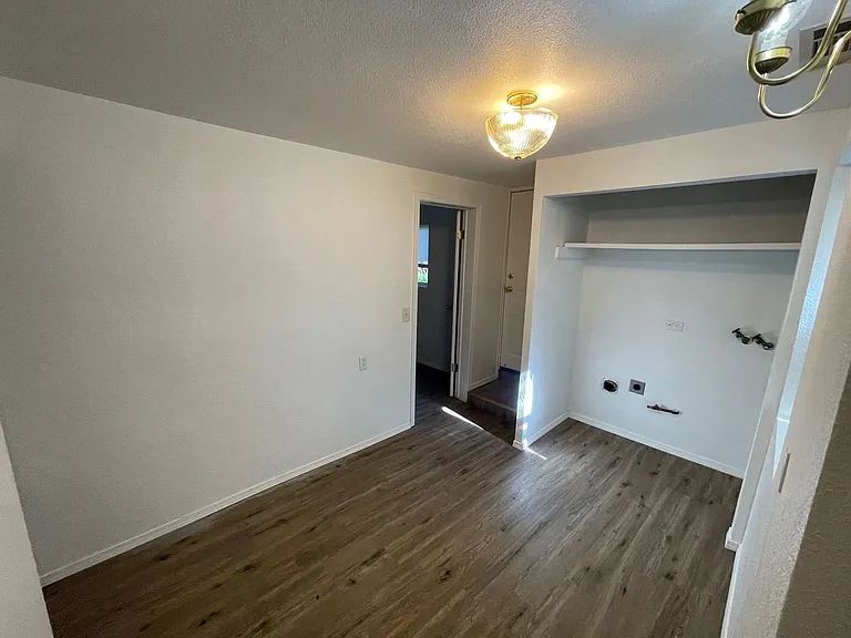 313 E Lowell St — Photo 13