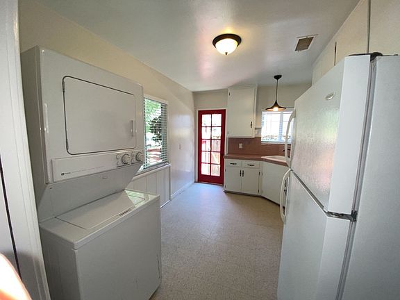 4th image of 4054 Edenhurst Ave #4054