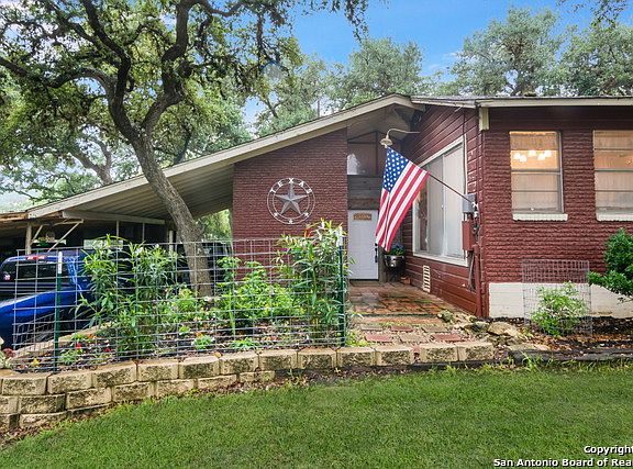 2nd image of 9247 Tarpon Dr