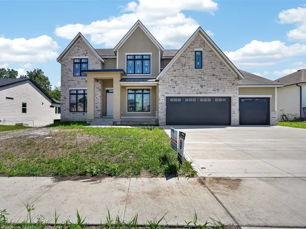 930 Harrington Way, Waukee, IA 50263