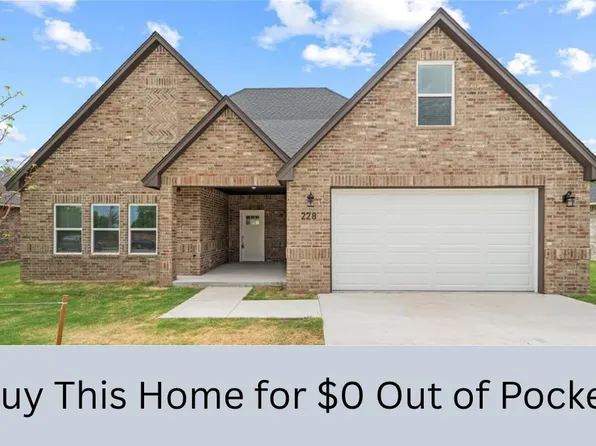 228 E Abbot Ln, Mustang, OK 73064