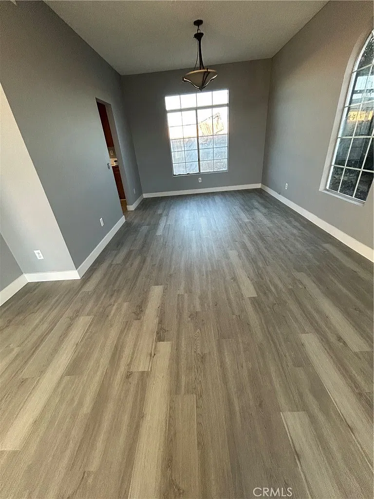 4 bed, 2.5 bath, 2050 sqft, $2,700 — Photo 3